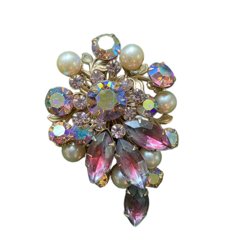 Glitzy Pearl & Rhinestone Brooch
